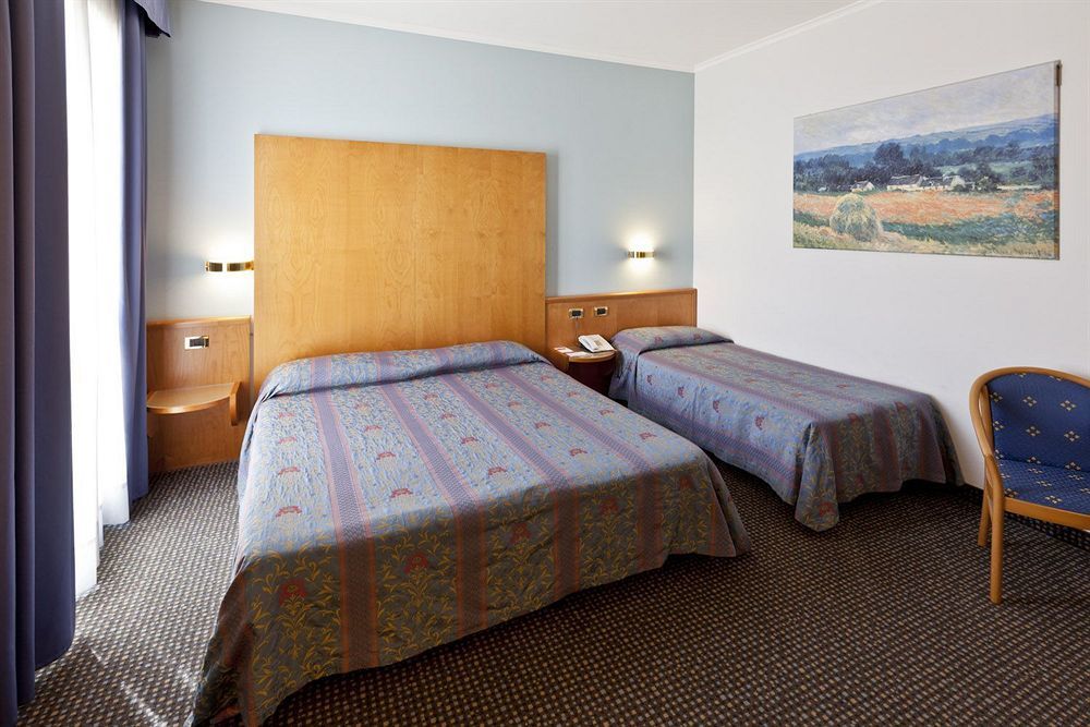 Una Hotels Occhiobello Esterno foto