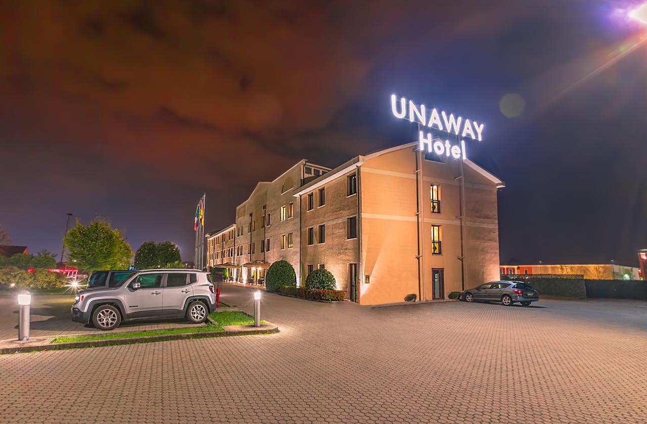 Una Hotels Occhiobello Esterno foto