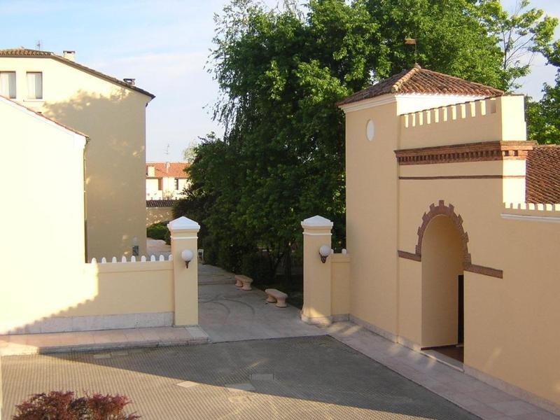 Una Hotels Occhiobello Esterno foto