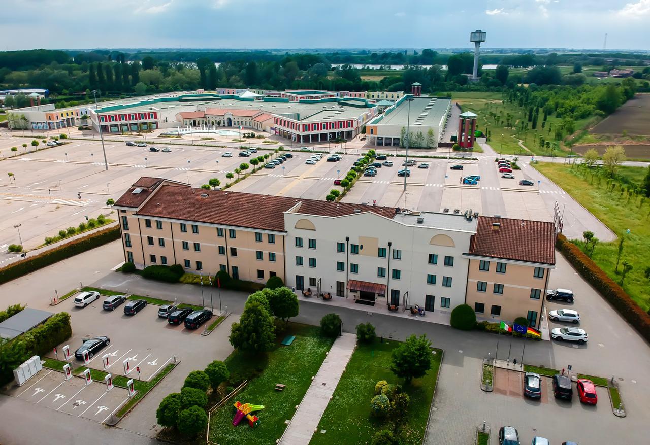 Una Hotels Occhiobello Esterno foto