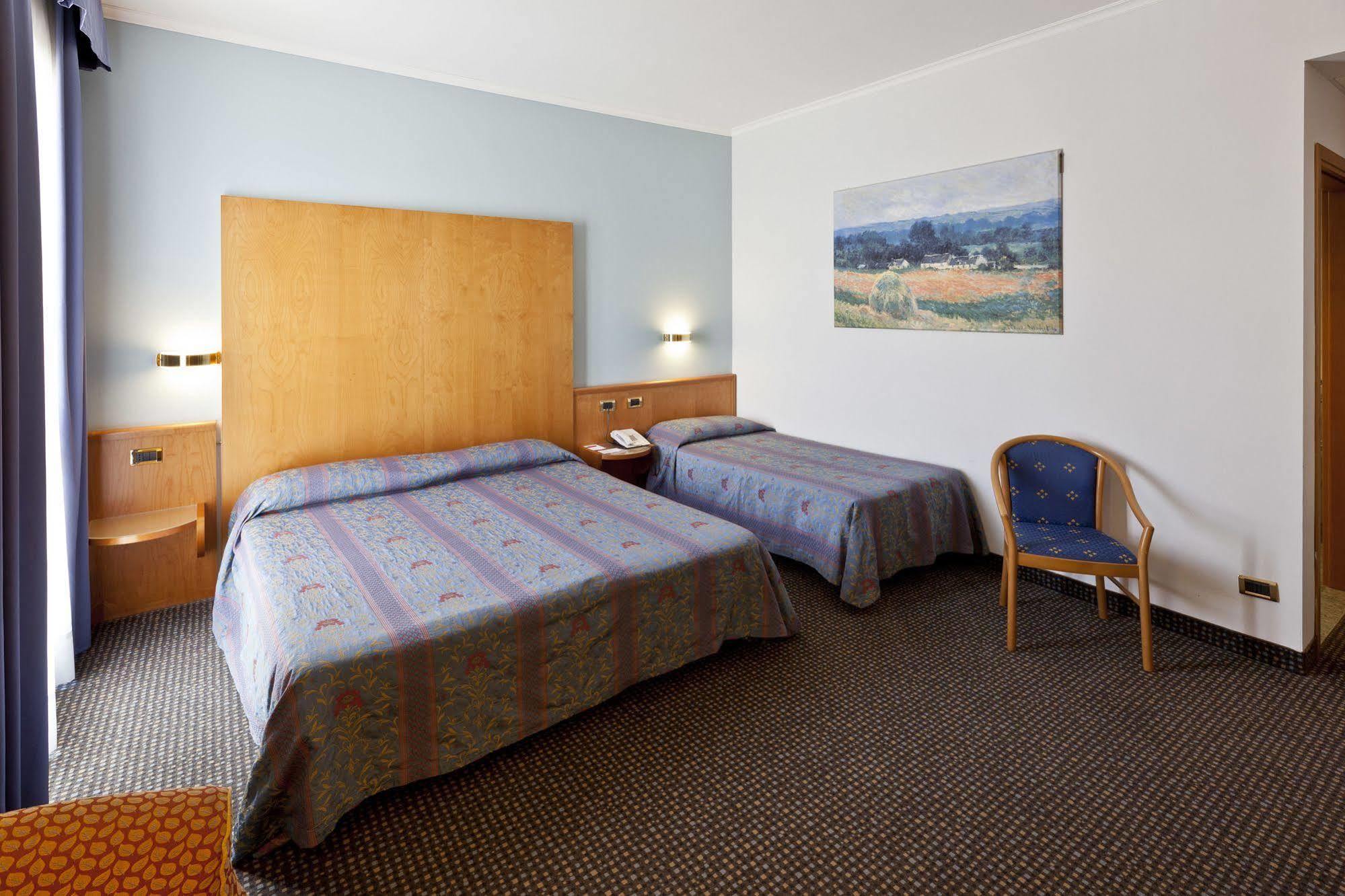 Una Hotels Occhiobello Esterno foto